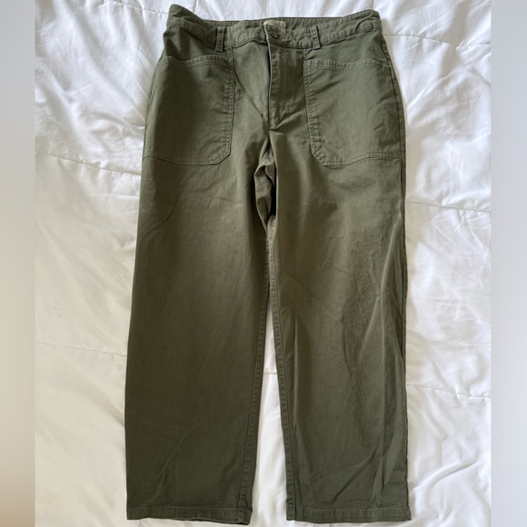 Universal Thread Women's Olive Ankle Pants - Picture 1 of 4